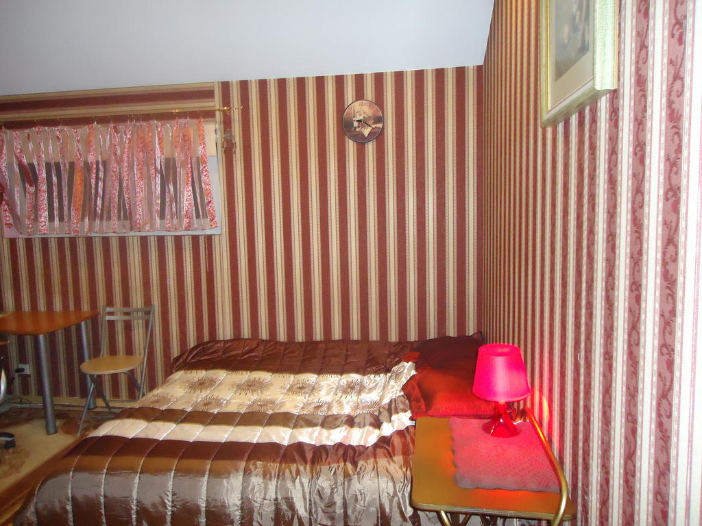 Homestay Roja วิลนีอุส ห้อง รูปภาพ