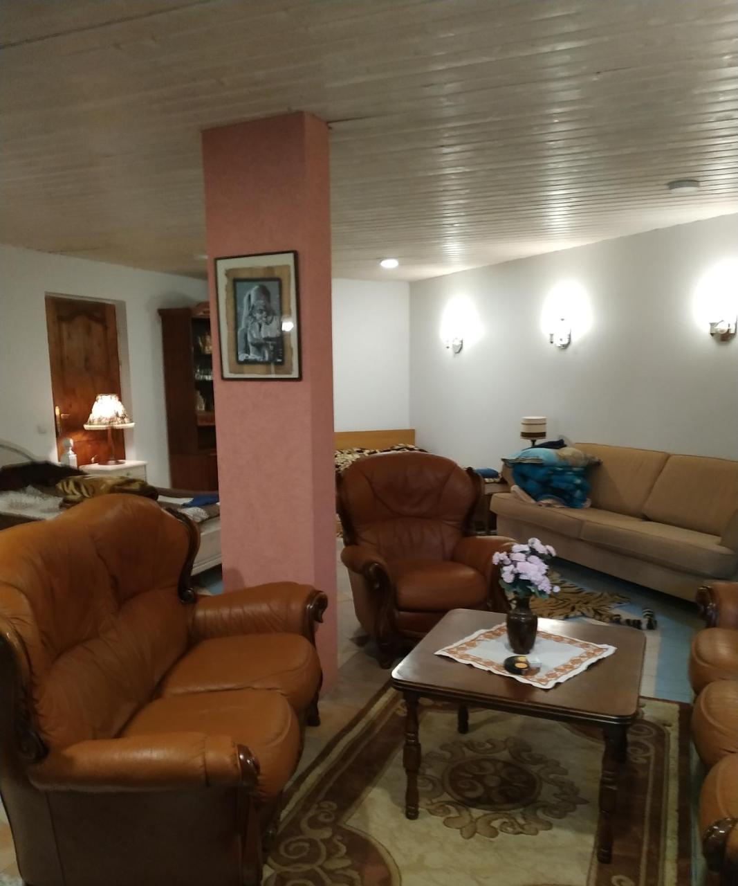 Homestay Roja วิลนีอุส ภายนอก รูปภาพ